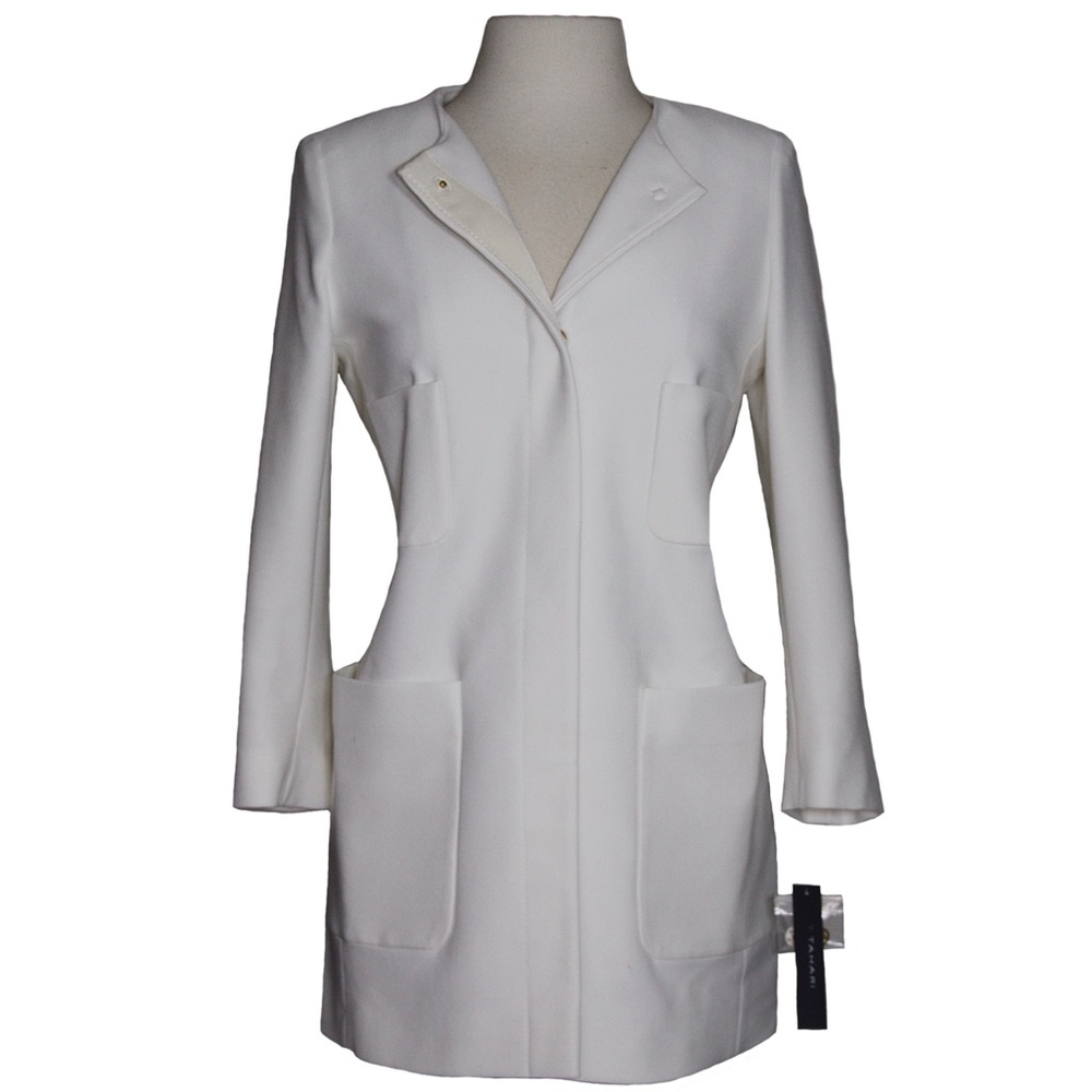 Tahari Coat NWT Sz Small White Collarless Pockets